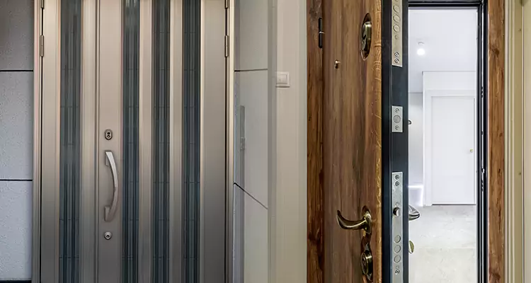 Burglar Proof Front Door Repair in Tarpon Springs, FL