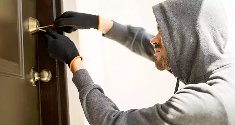 Emergency Motel Lock Repairs—Available 24/7 in Tarpon Springs, FL